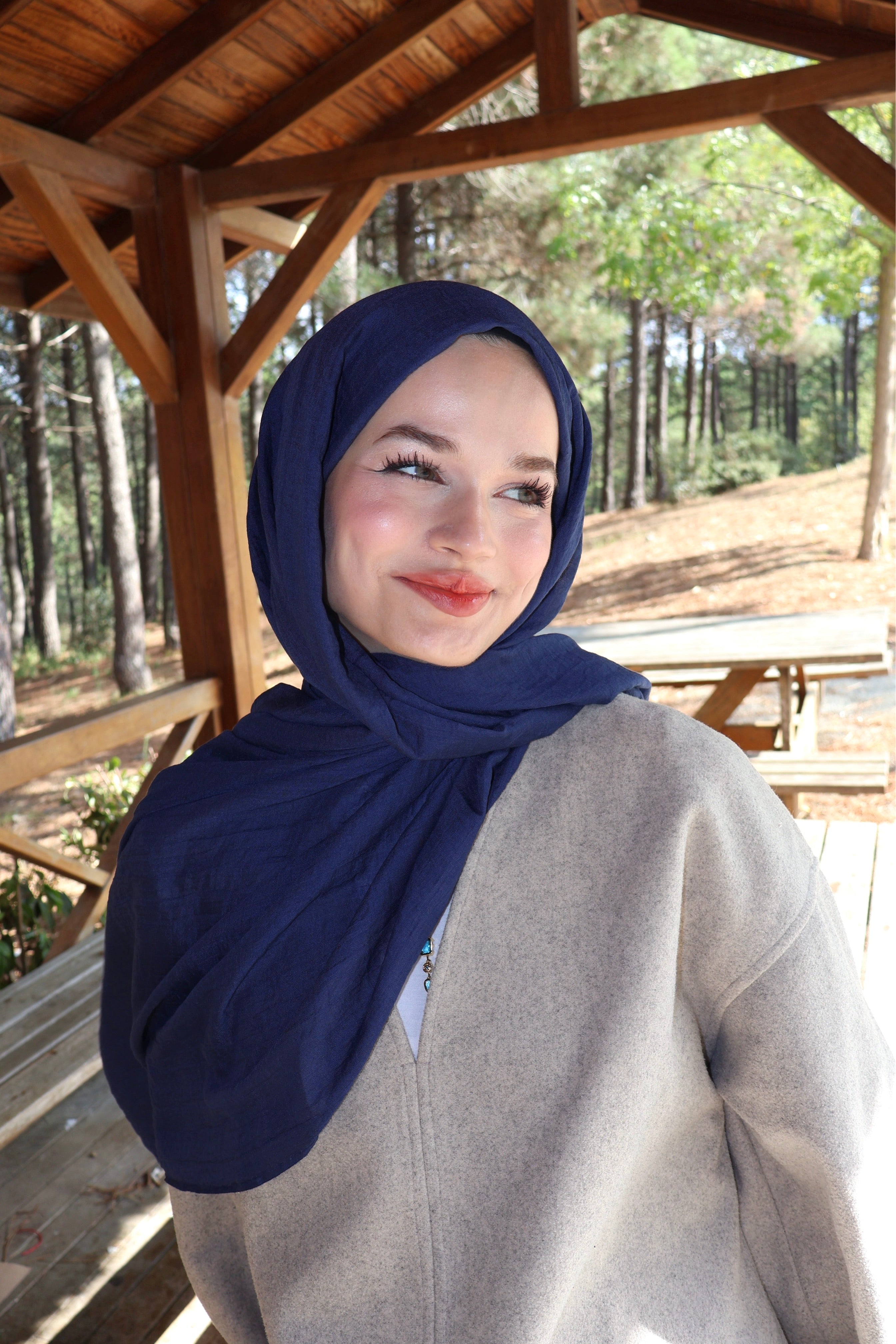 Soft Lacivert Pamuk Şal