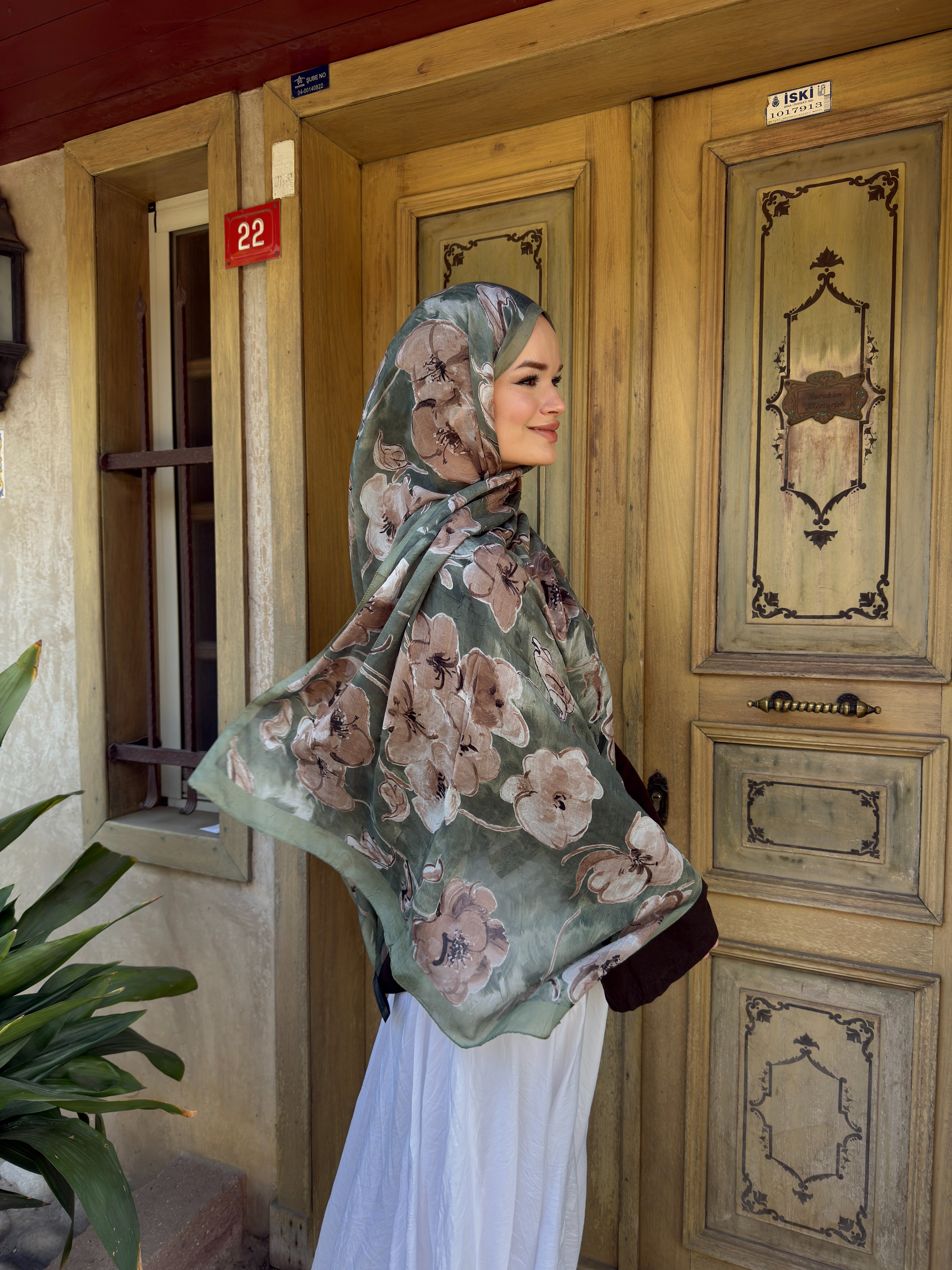 Soft Garden Şal- Nilüfer
