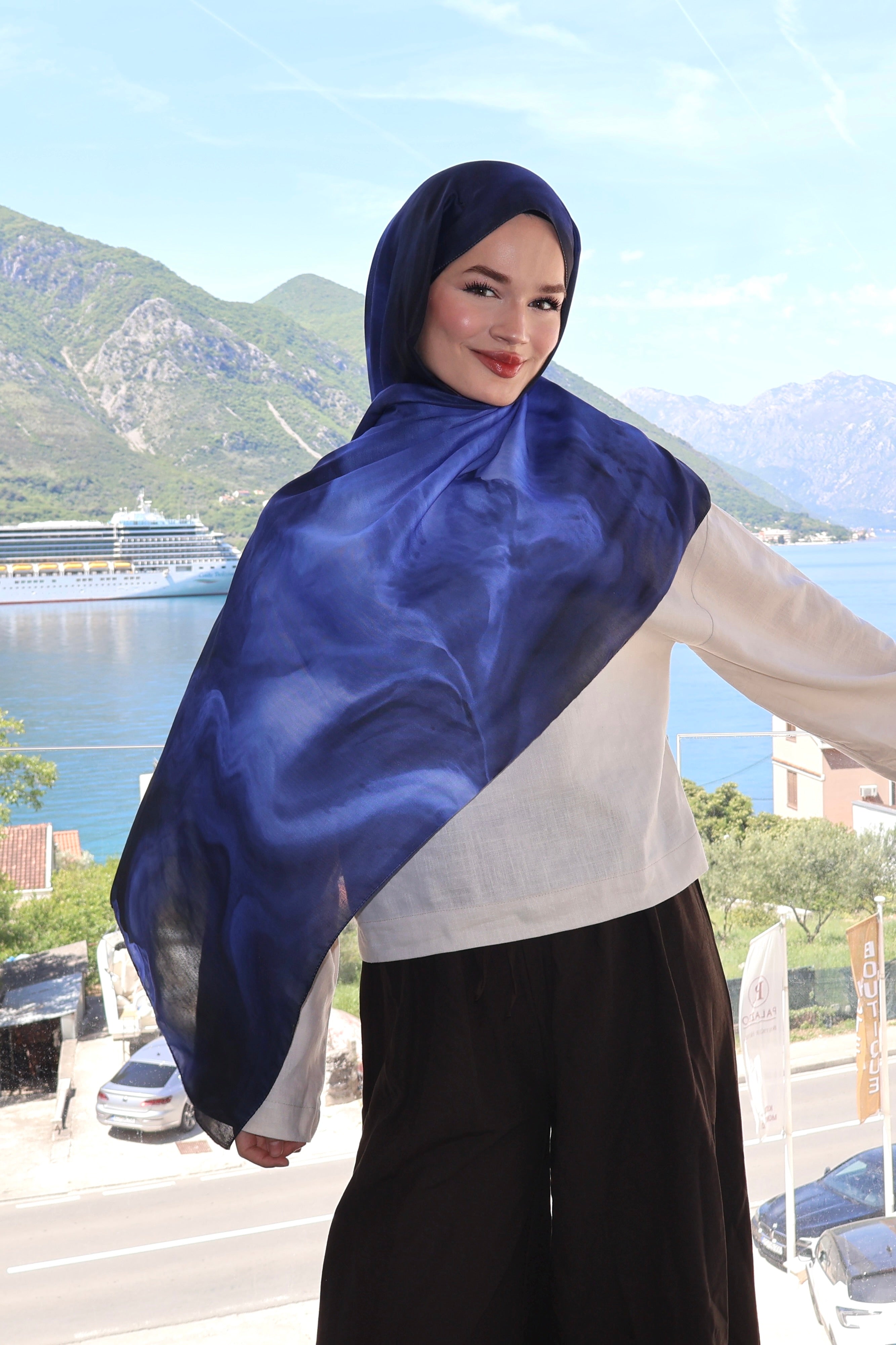 Lovćen Şal- Safir