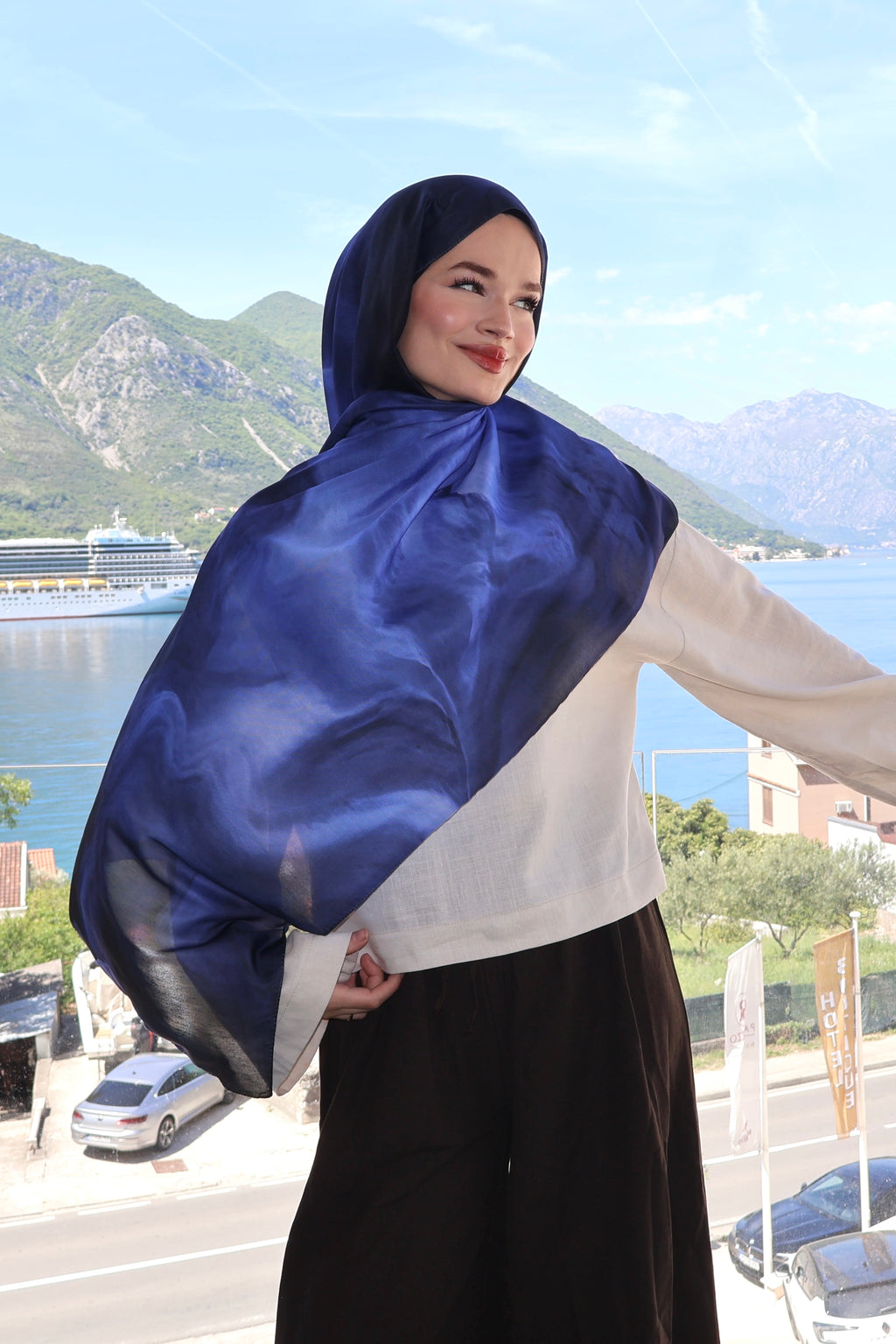 Lovćen Şal- Safir