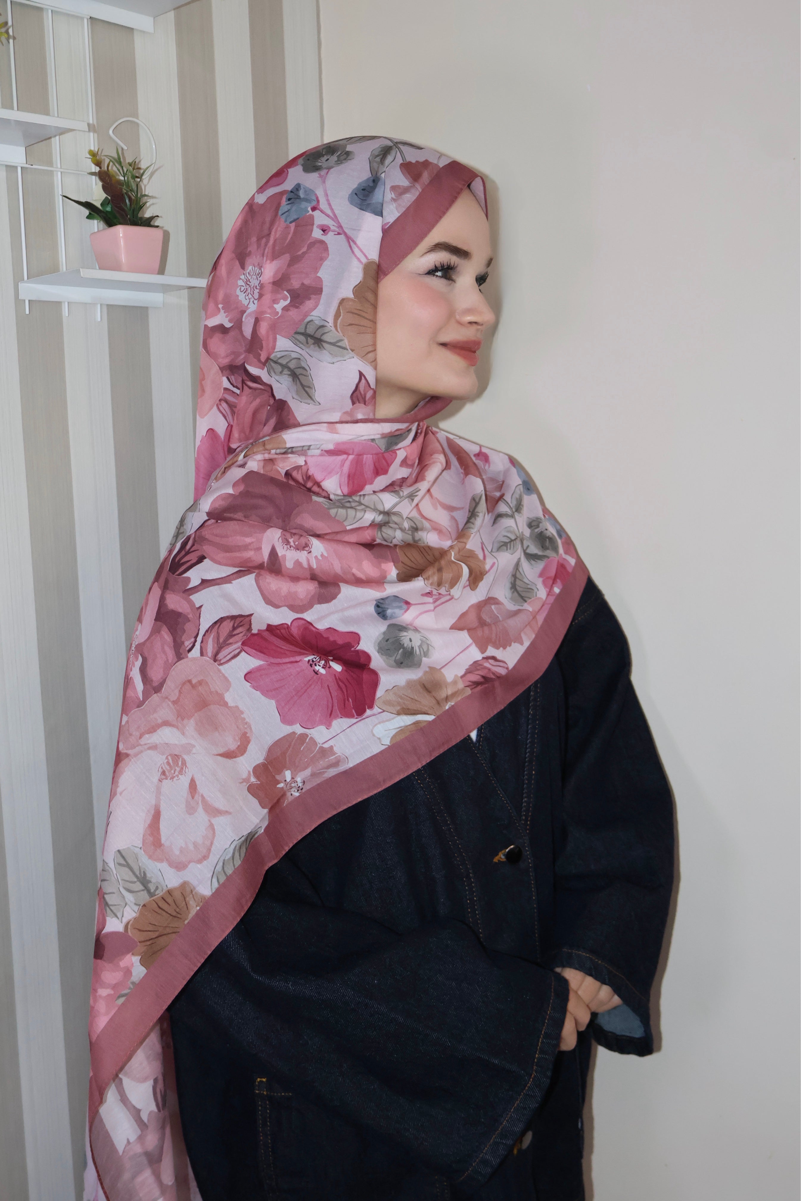 Pembe Rüya Desenli Şal