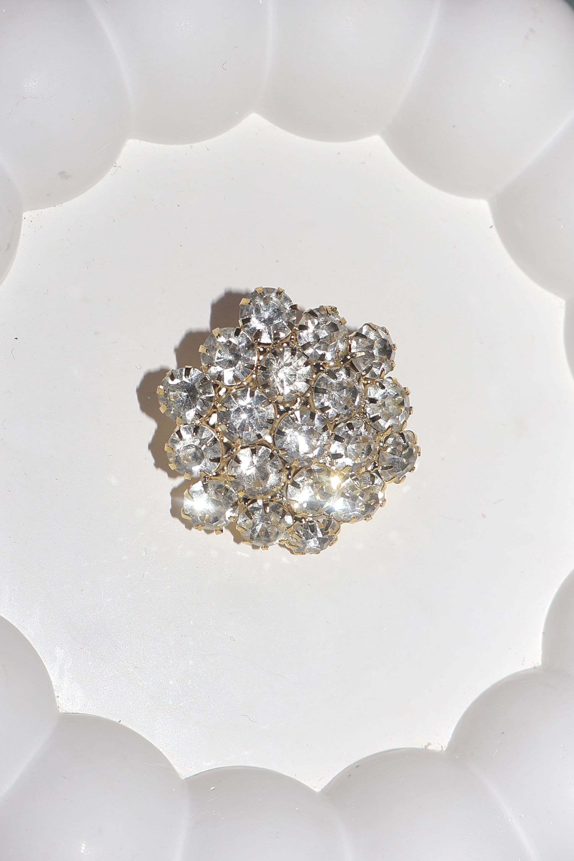 Parlak Taşlar Gold Broş