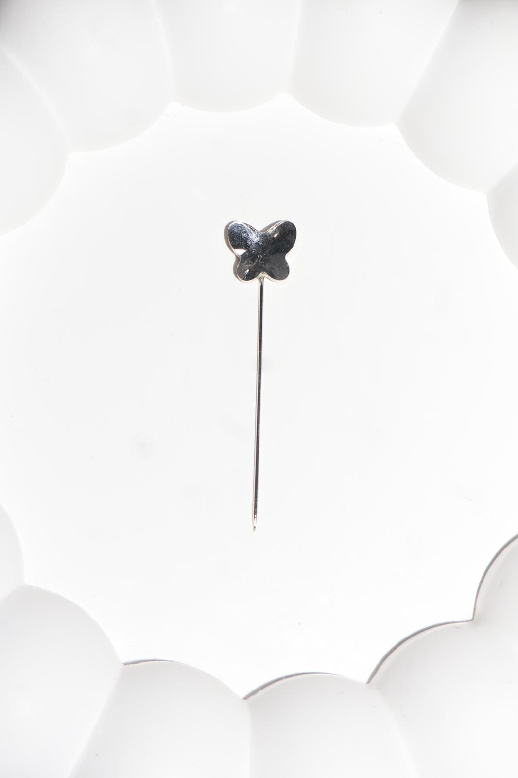 Süslü iğne kelebek