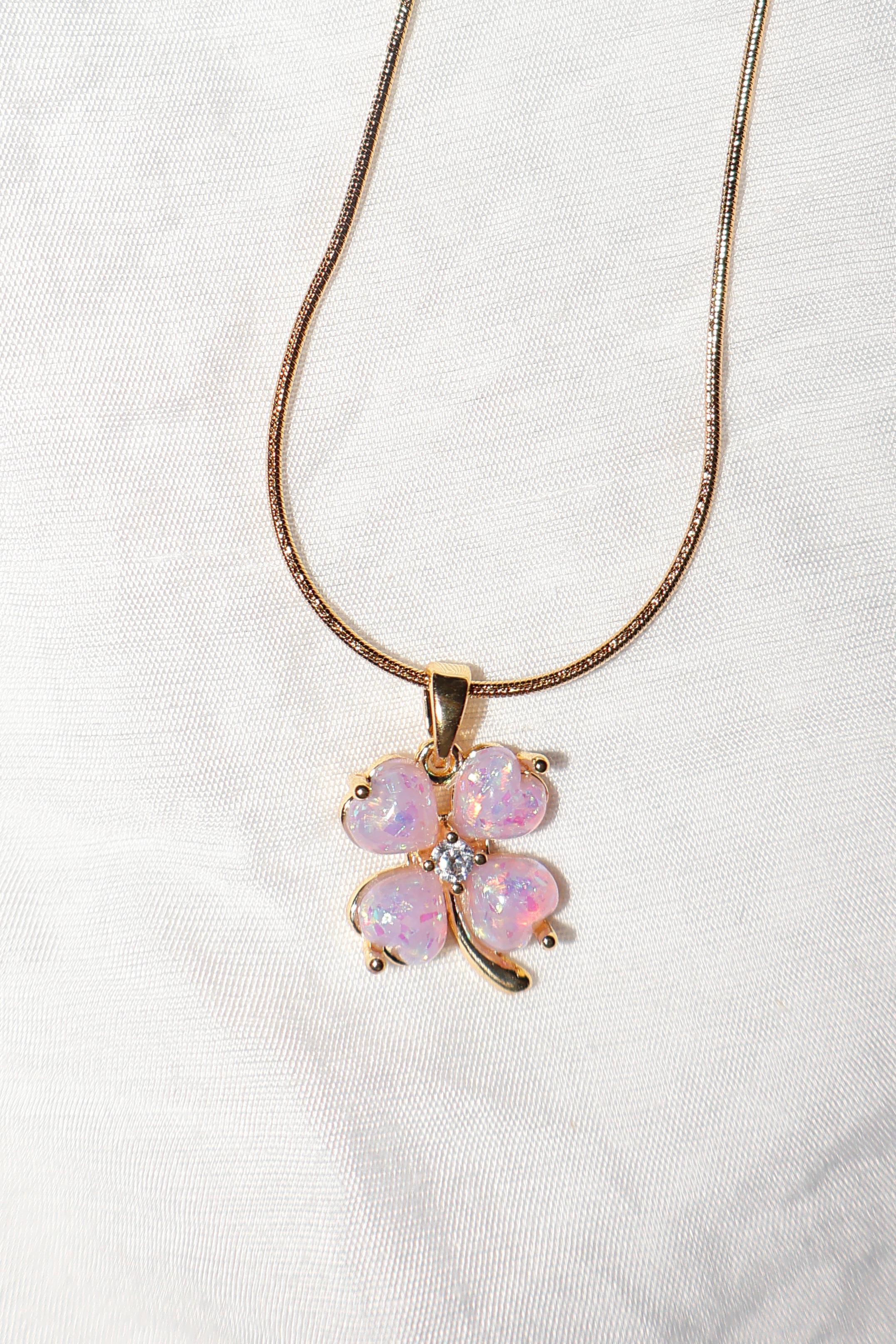 Pembe Yonca Gold Kolye