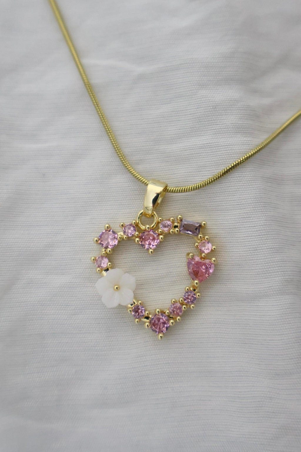 Pembe Kalp Gold Kolye