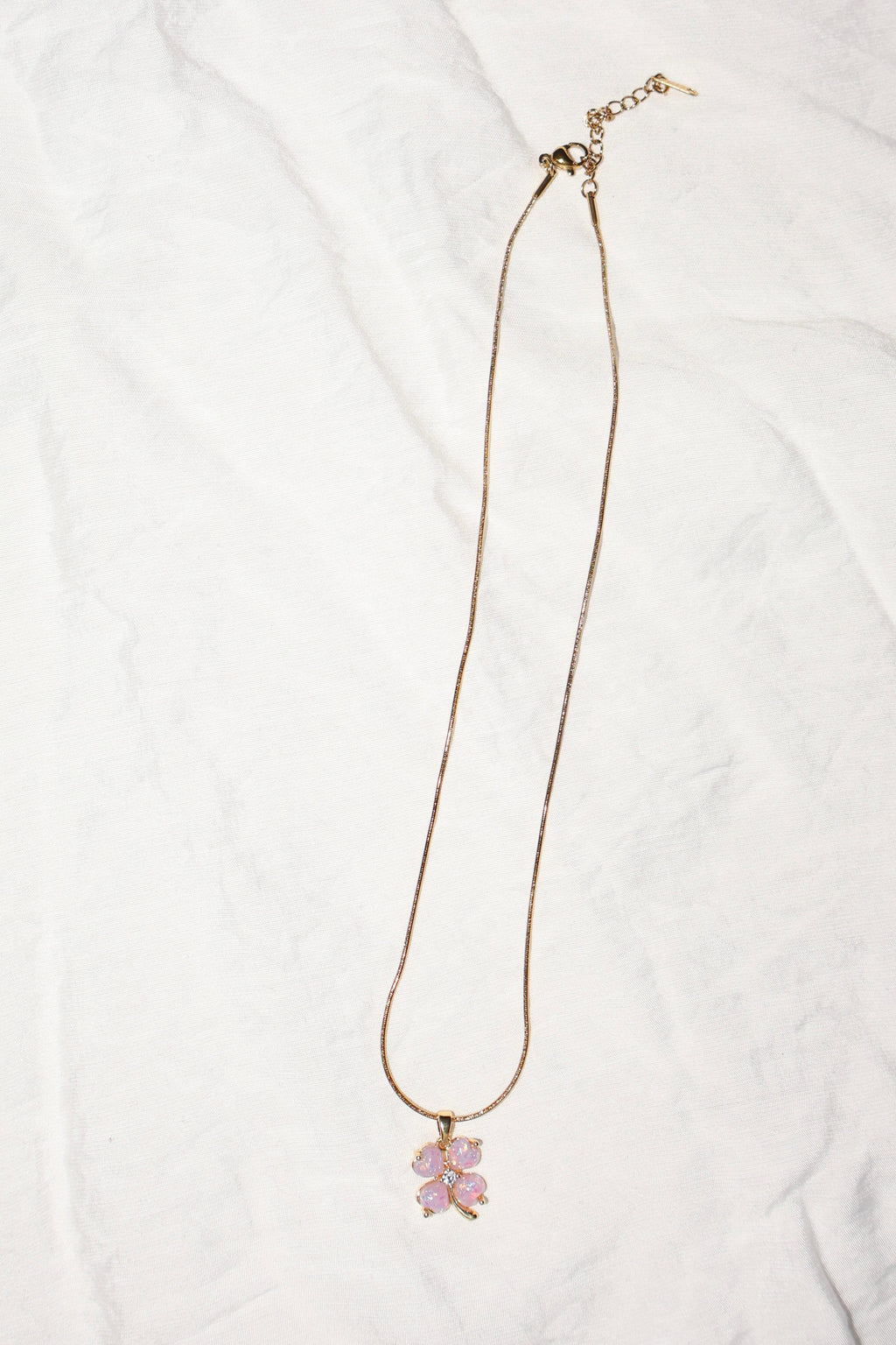 Pembe Yonca Gold Kolye