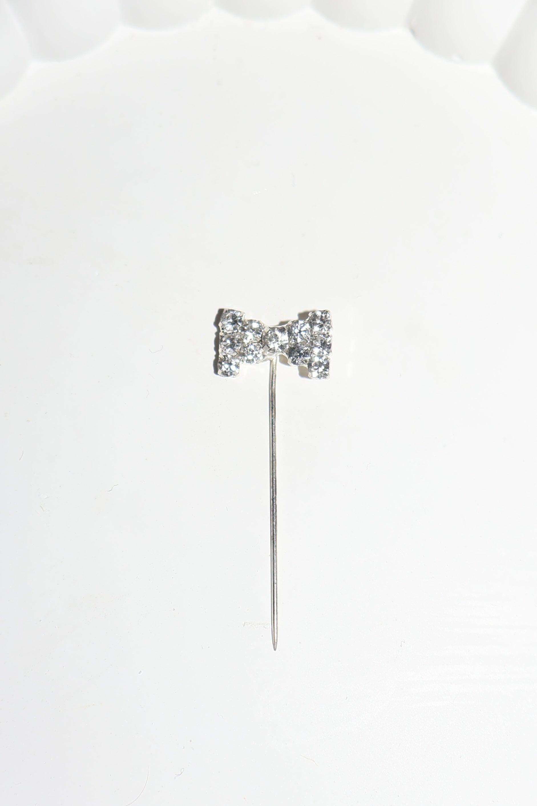 Süslü iğne kurdele